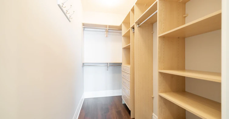 2858-25 Viking Lane, Toronto, ON, M9B 0A1 - 2