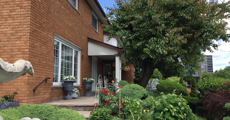 36 Caverley Drive, Toronto, ON, M9R 2L8 - 4