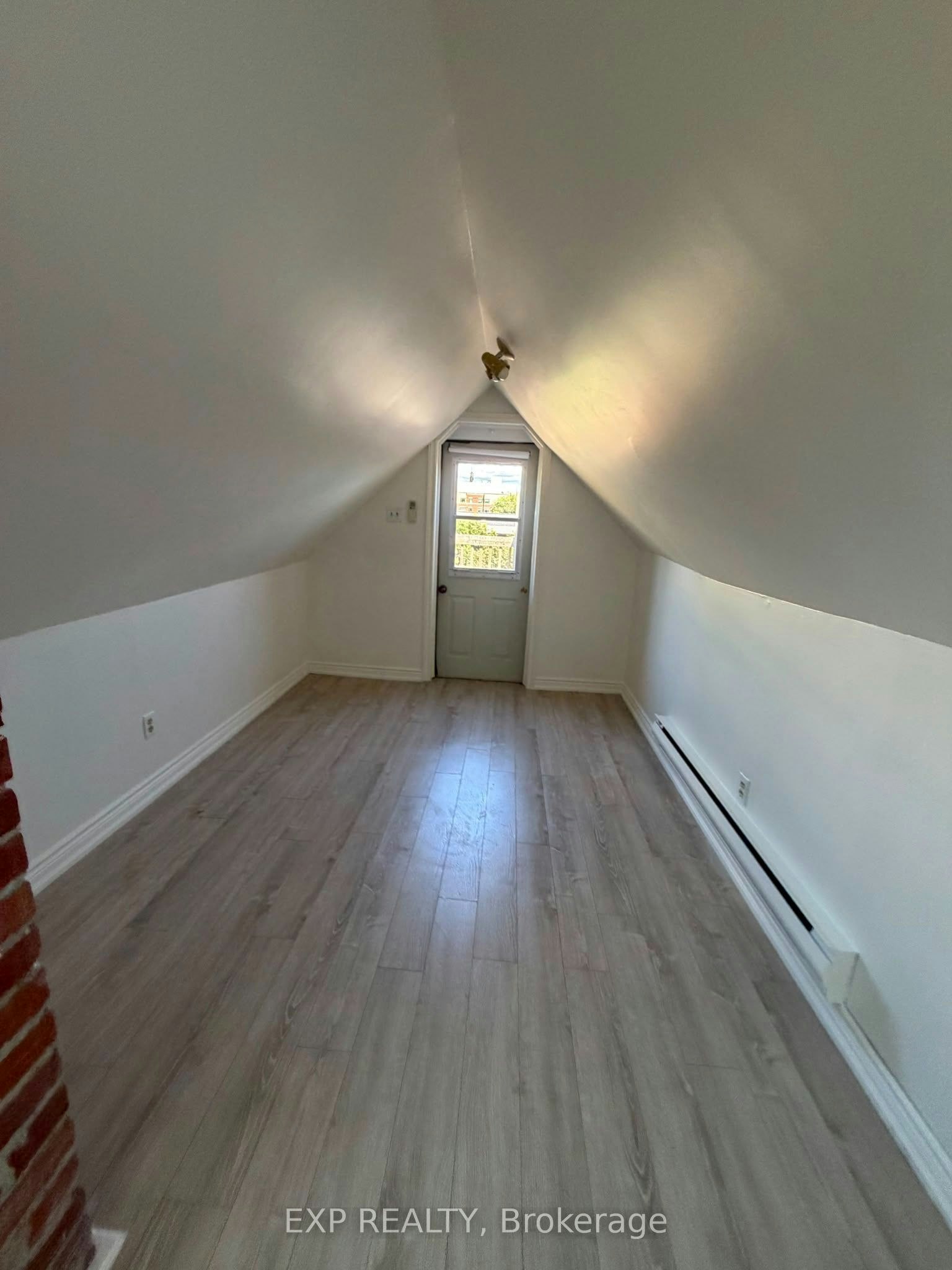 4-677 Durie Street, Toronto, ON, M6S 3H4 - 9