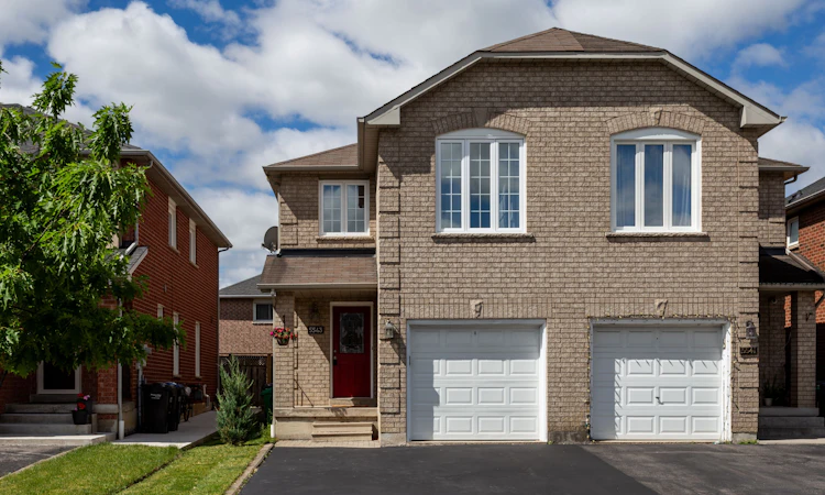 5543 Antrex Crescent