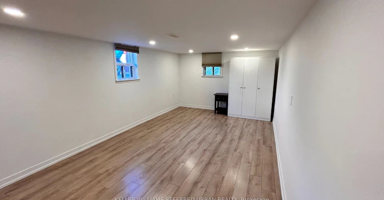 Lower-7 Ashmore Avenue, Toronto, ON, M8Z 4C5 - 2