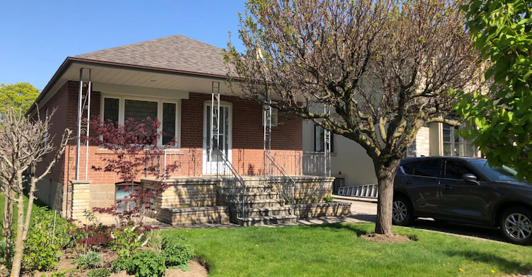 Lower-7 Ashmore Avenue, Toronto, ON, M8Z 4C5 - 6