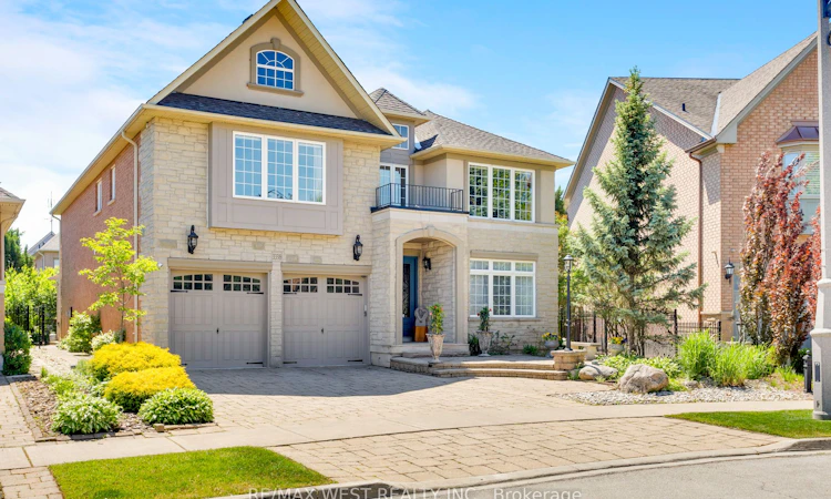 3338 Fox Run Circle
