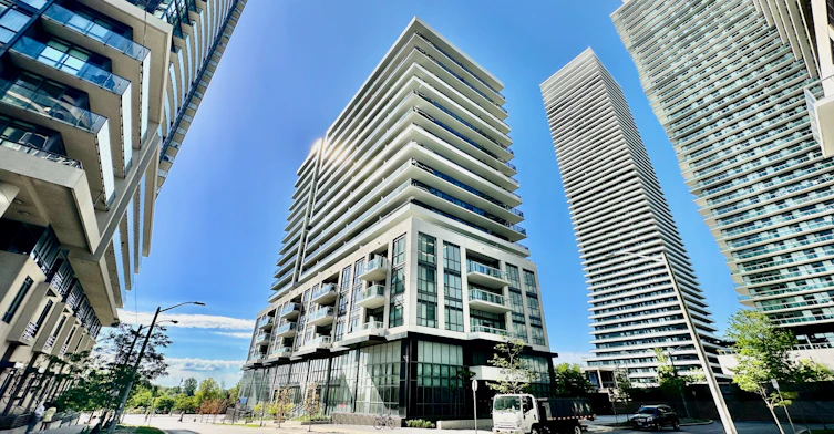 UPH06-65 Annie Craig Drive, Toronto, ON, M8V 0G3