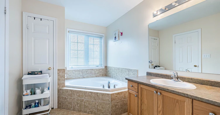 3926 Candlelight Drive, Mississauga, ON, L5M 8B3 - 42