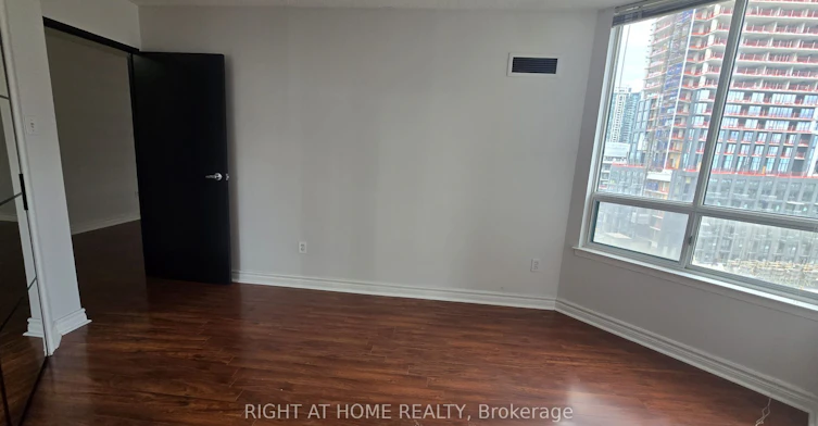914-550 Webb Drive, Mississauga, ON, L5B 3Y4 - 10