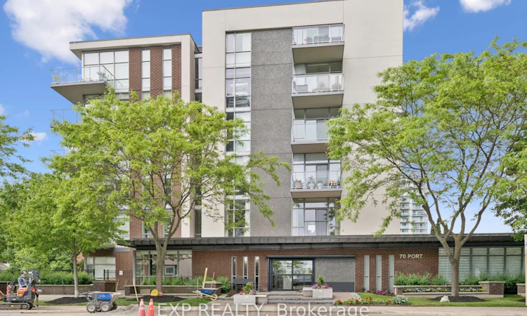 607-70 Port Street E
