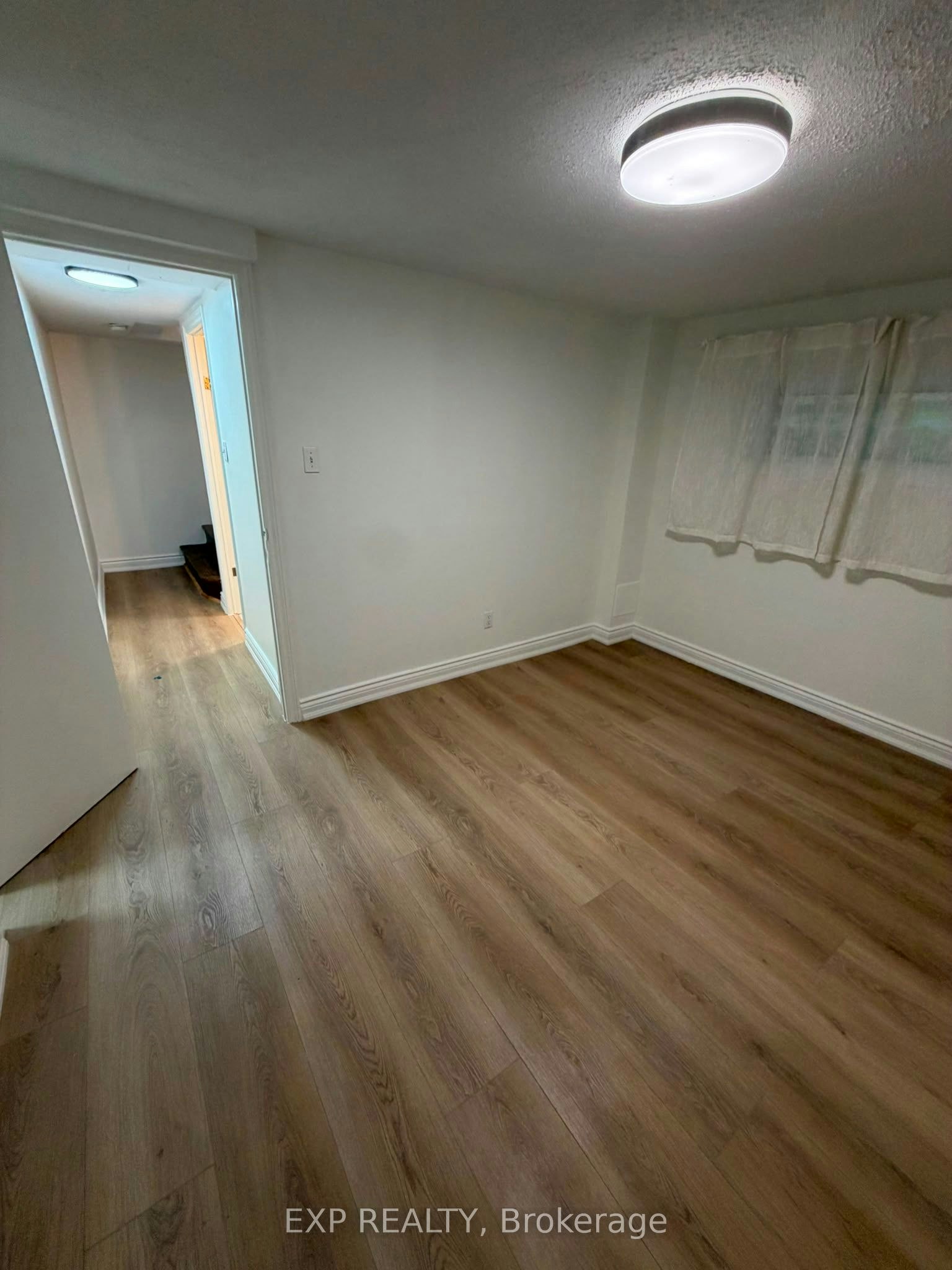 3-677 Durie Street, Toronto, ON, M6S 3H4 - 5