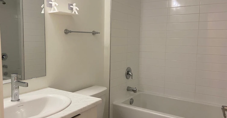 411-135 Cannon Jackson Drive, Toronto, ON, M6M 0E1 - 13