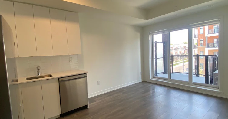 411-135 Cannon Jackson Drive, Toronto, ON, M6M 0E1 - 7