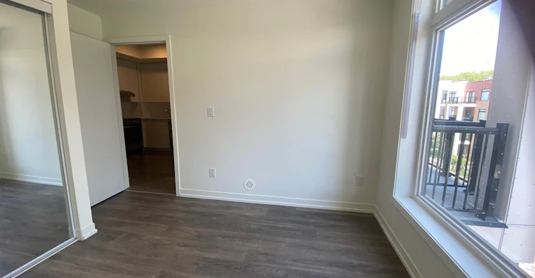 411-135 Cannon Jackson Drive, Toronto, ON, M6M 0E1 - 9