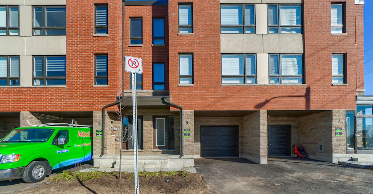 3 Woodstream Drive, Toronto, ON, M9W 0G1