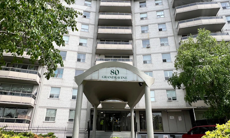 402-80 Grandravine Drive