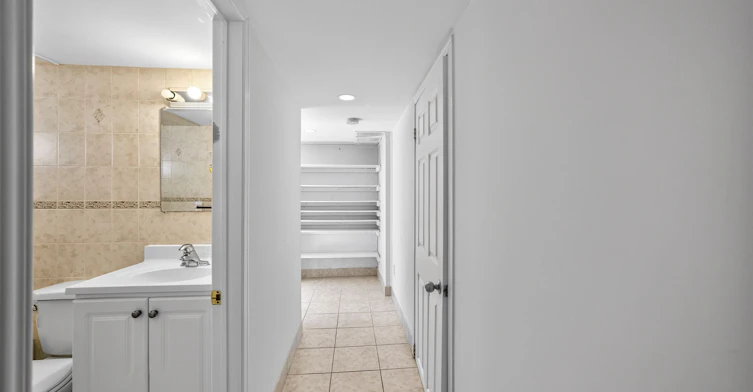 426 Armadale Avenue, Toronto, ON, M6S 3X8 - 47