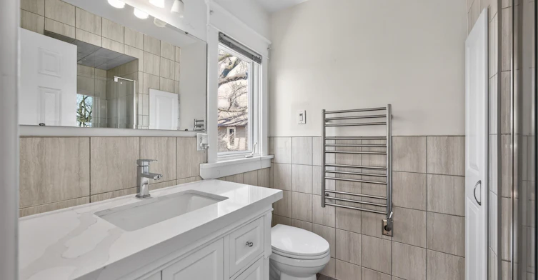 426 Armadale Avenue, Toronto, ON, M6S 3X8 - 28