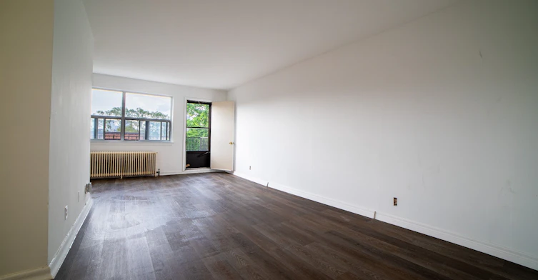 303-2519 Lake Shore Boulevard W, Toronto, ON, M8V 1E3 - 5
