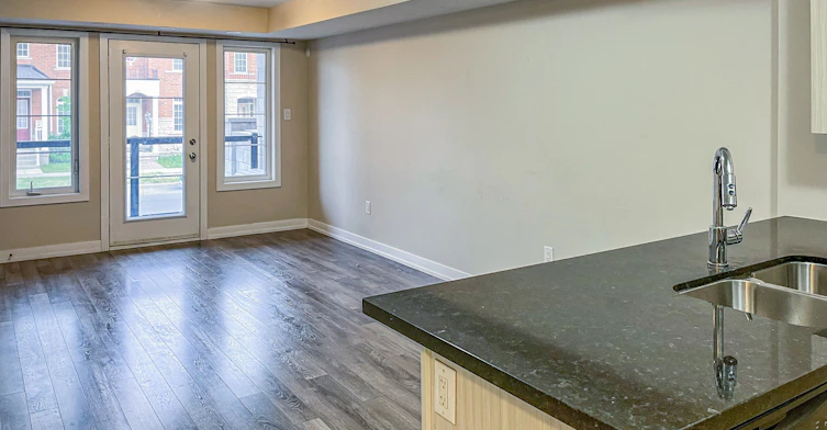 92-100 Parrotta Drive, Toronto, ON, M9M 0G1 - 2