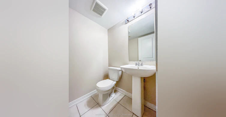 92-100 Parrotta Drive, Toronto, ON, M9M 0G1 - 6