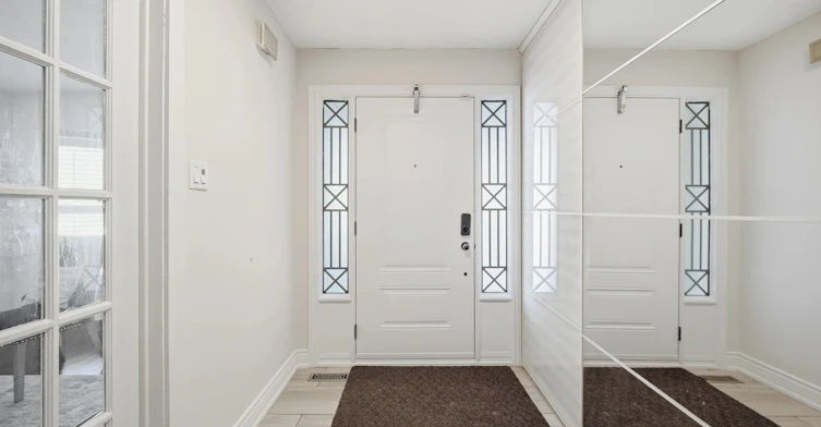 Upper-6326 Millers Grove, Mississauga, ON, L5N 3H7 - 3