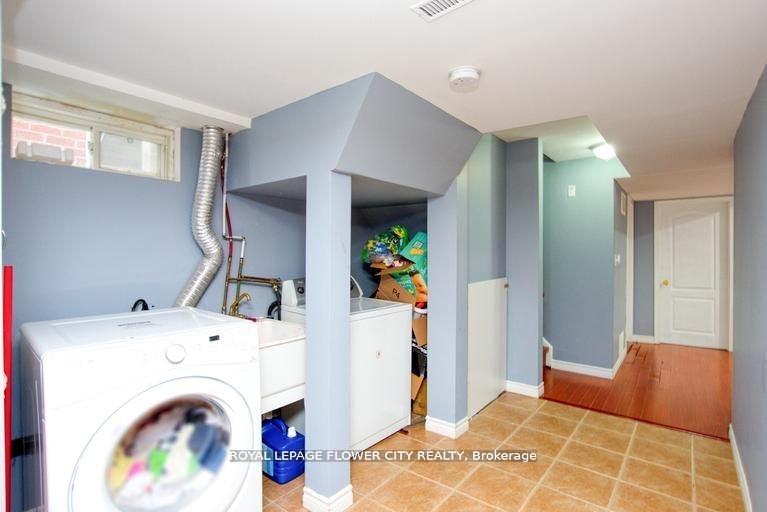 18 Saint Eugene Street, Brampton, ON, L6Y 0K9 - 11