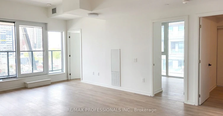 504-10 Graphophone Grove, Toronto, ON, M6H 0E5 - 4