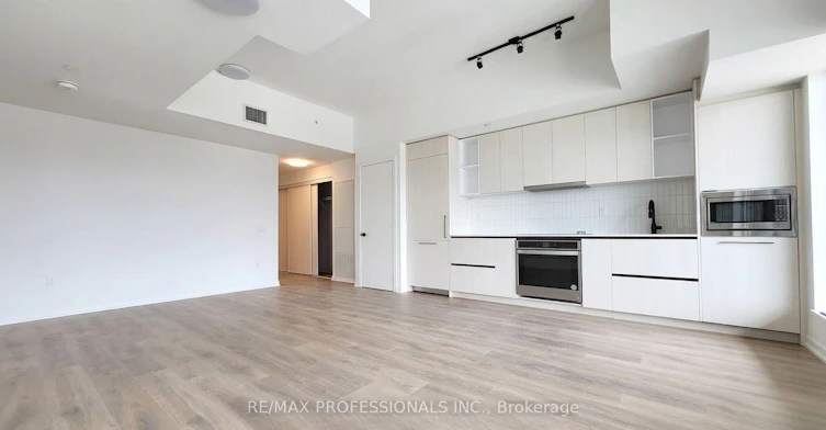 504-10 Graphophone Grove, Toronto, ON, M6H 0E5 - 2