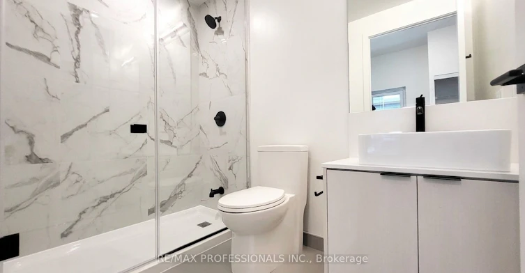 504-10 Graphophone Grove, Toronto, ON, M6H 0E5 - 12