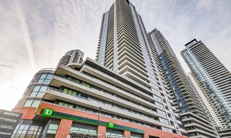 2710-2212 Lake Shore Boulevard W