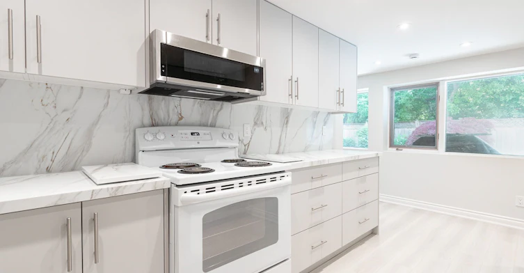 14 Canerouth Drive, Toronto, ON, M9C 3R5 - 5