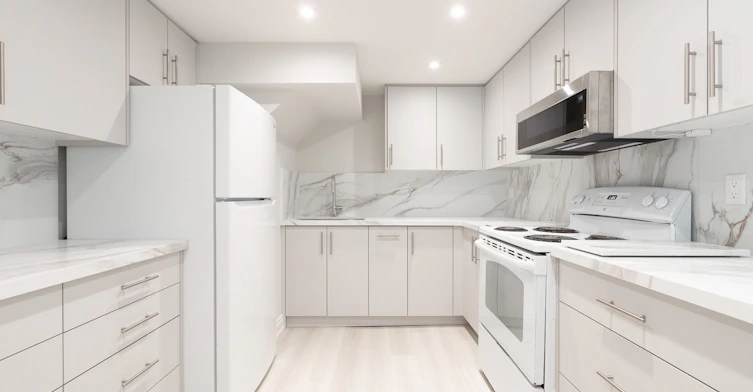 14 Canerouth Drive, Toronto, ON, M9C 3R5 - 4