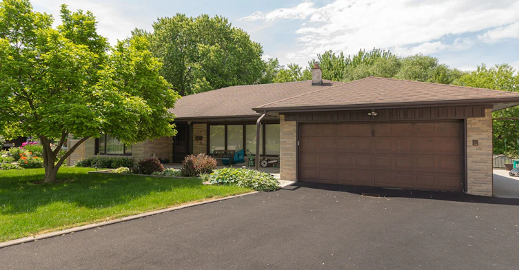 14 Canerouth Drive, Toronto, ON, M9C 3R5