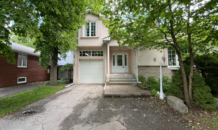 27 Shadwick Drive