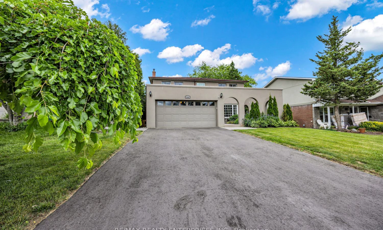 1441 Petrie Way