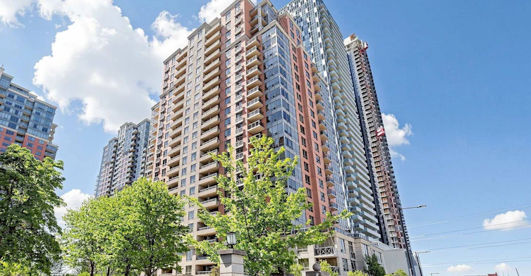 2022-5233 Dundas Street W, Toronto, ON, M9B 6M1
