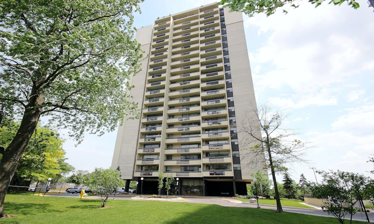 1707-1455 Lawrence Avenue W