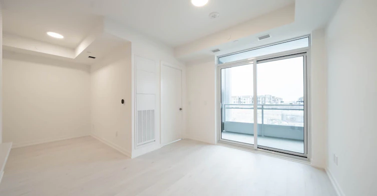 220-2501 Saw Whet Boulevard, Oakville, ON, L6M 5N2 - 2