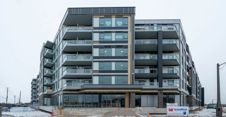 220-2501 Saw Whet Boulevard, Oakville, ON, L6M 5N2 - 17