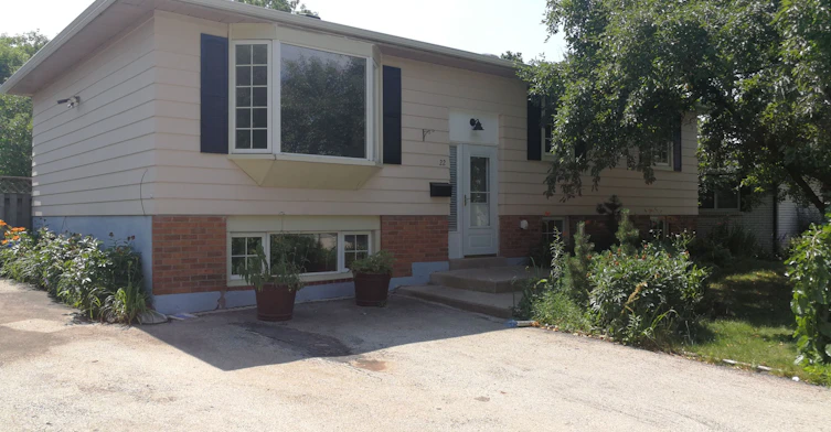 22 Miller Road, Oakville, ON, L6H 1J6