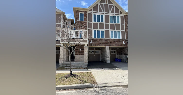 3060 Mistletoe Gardens, Oakville, ON, L6M 4M2