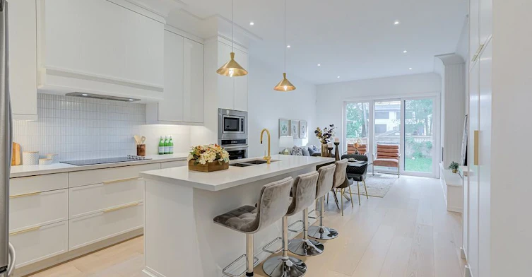 16A Maple Avenue N, Mississauga, ON, L5H 2S1 - 5