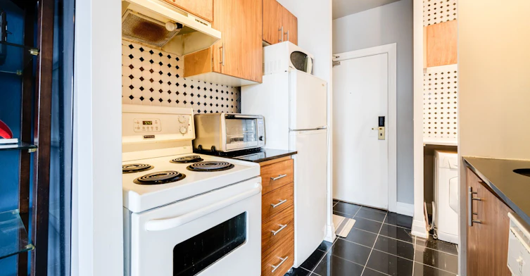 225-2737 Keele Street, Toronto, ON, M3M 2E9 - 6