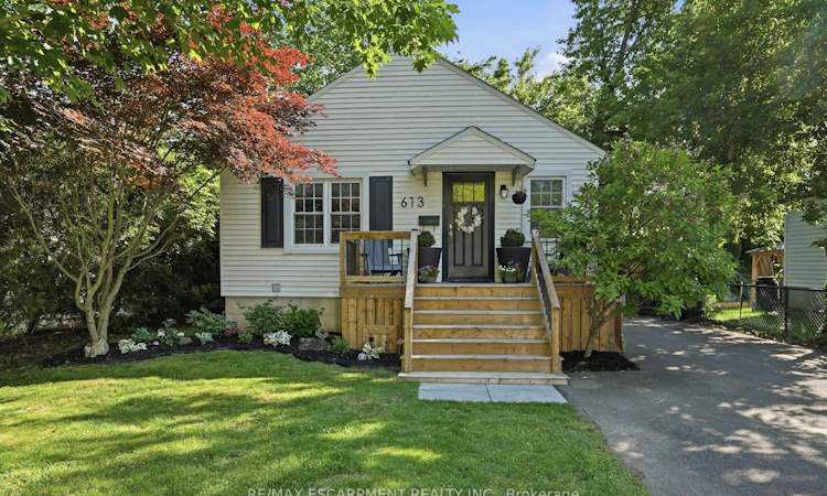 613 Clark Avenue