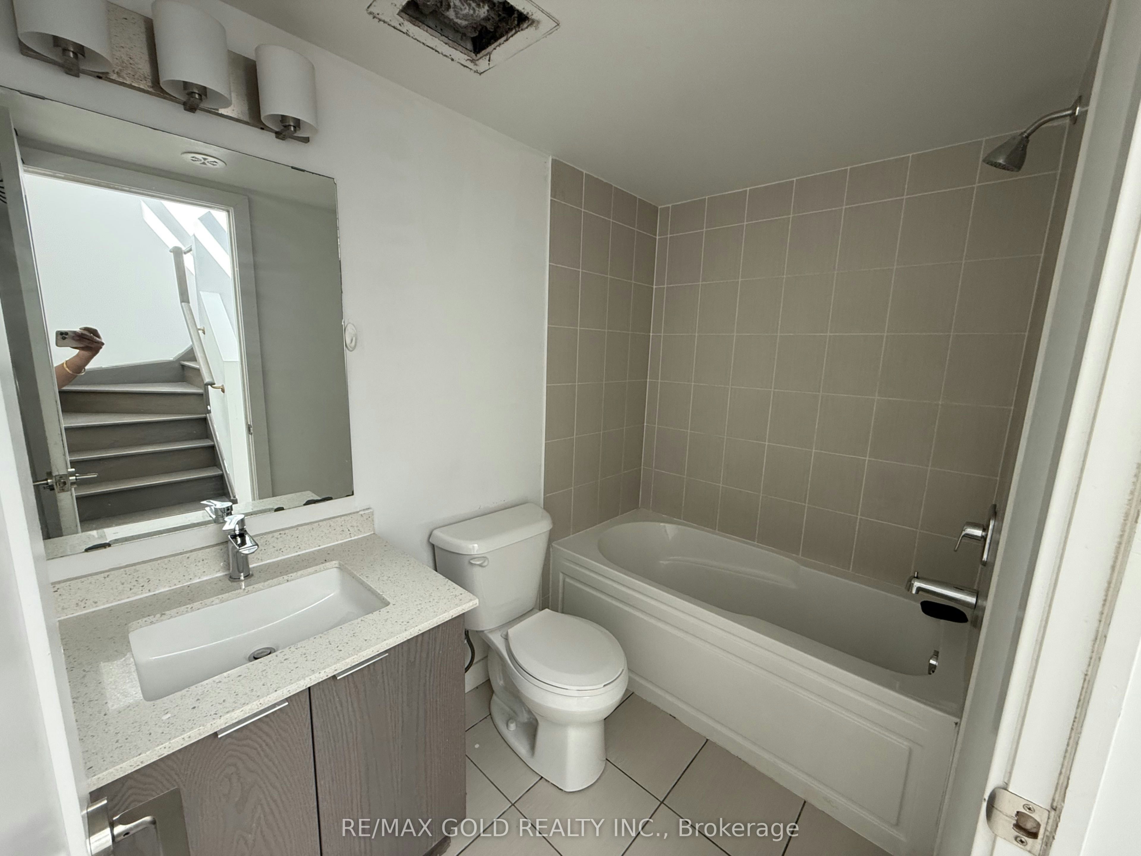 92-200 Malta Avenue, Brampton, ON, L6Y 6H8 - 4