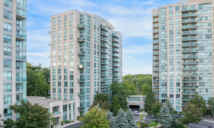 1509-2565 Erin Centre Boulevard