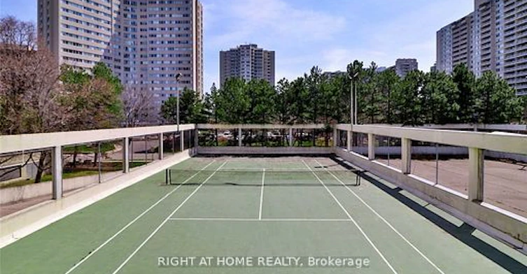 SPH8-3700 Kaneff Crescent, Mississauga, ON, L5A 4B8 - 31