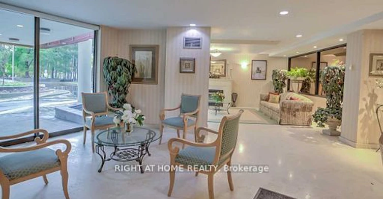 SPH8-3700 Kaneff Crescent, Mississauga, ON, L5A 4B8 - 7