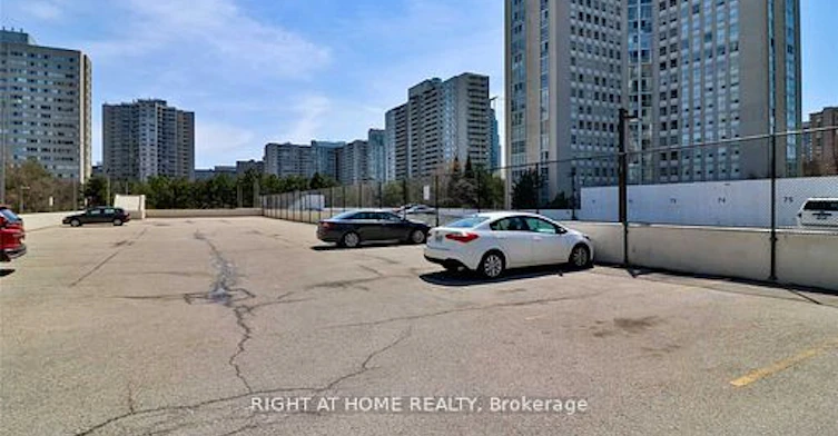 SPH8-3700 Kaneff Crescent, Mississauga, ON, L5A 4B8 - 33