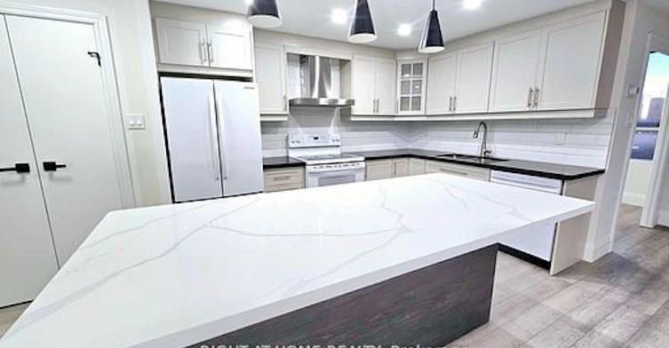 SPH8-3700 Kaneff Crescent, Mississauga, ON, L5A 4B8 - 12