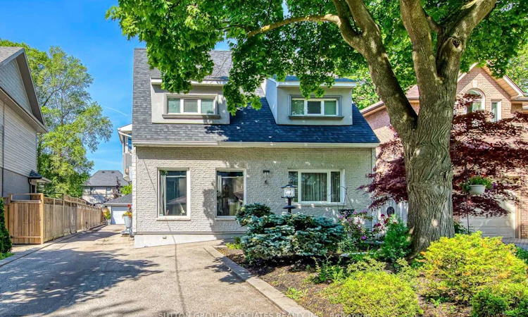 18 Martin Grove Road