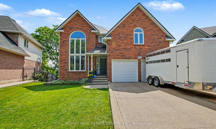 2100 Kevin Crescent
